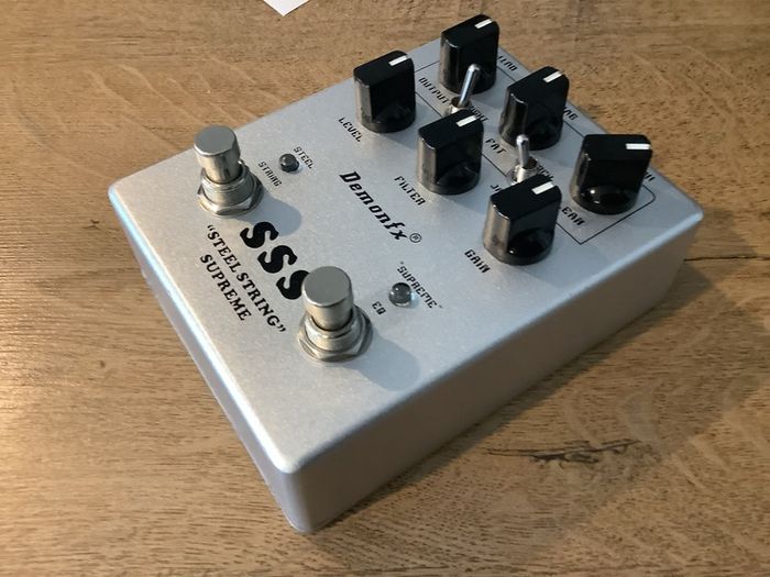 Demonfx SSS (Steel String Supreme) pedal