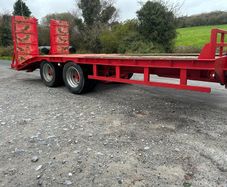 Giles low loader