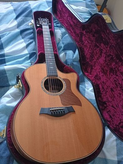 Taylor 814 CEAcoustic / Electric Guitar