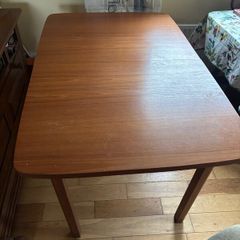 Kitchen table
