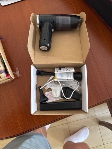 Hand held vacuum cleaner