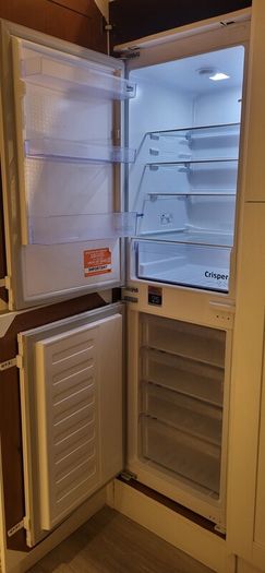 Beko integrated fridge freezer