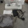 Sewing Machine Singer Talent 3321 Image 3