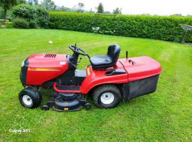 Rally ride on mower