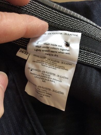 Galvin Greene. Mens Golf Trousers. As New. Retail At 149euro each. Selling 75euro Each.Waist 34. Inside Leg 32. Collect In Dublin Or Via Post.