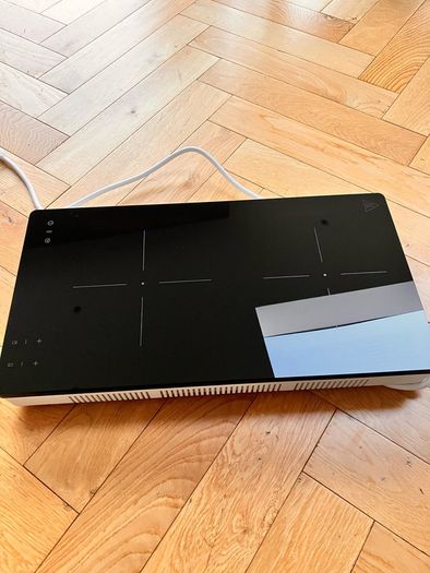 Portable induction hob