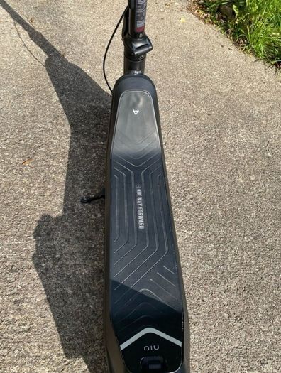 NIU KQi3 Pro Electric Scooter