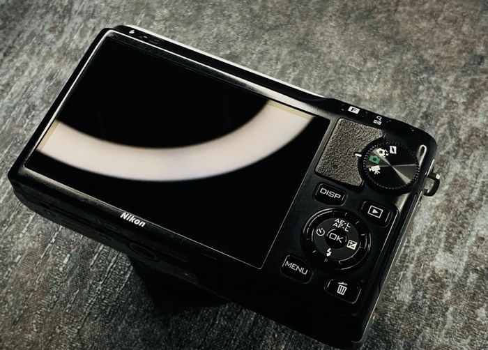 Nikon Coolpix 1 J1 Raw