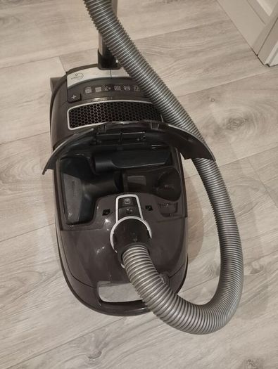 Miele vacuum cleaner