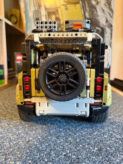 Lego Technic Land Rover Defender 42110 - Box and Manual included