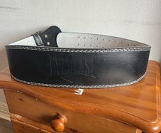 Weightlifting belt