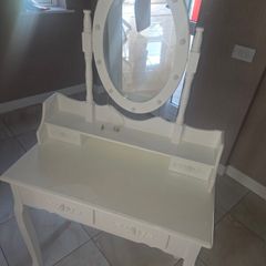 dressing table