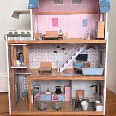 Doll house