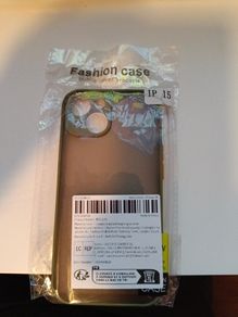 iPhone 15 green case