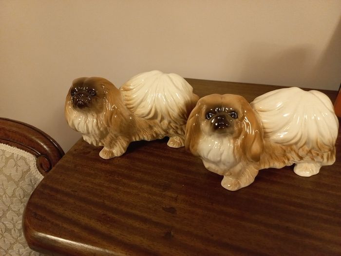 2 Vintage China Ornamental Mantlepiece Dogs...