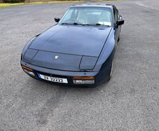 Porsche 944s2