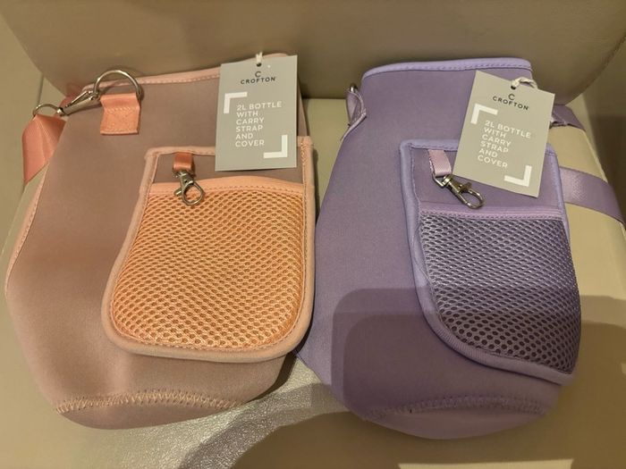 Carry strap & cover for 2l water bottle (bottle not included)