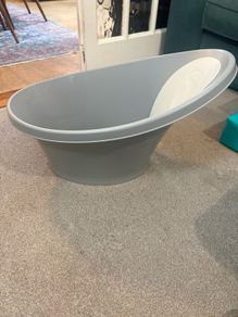 Shnuggle baby bath