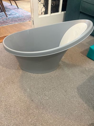 Shnuggle baby bath