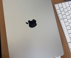 Macbook Pro 2023 M2 Max 64GB 1TB 84% Battery