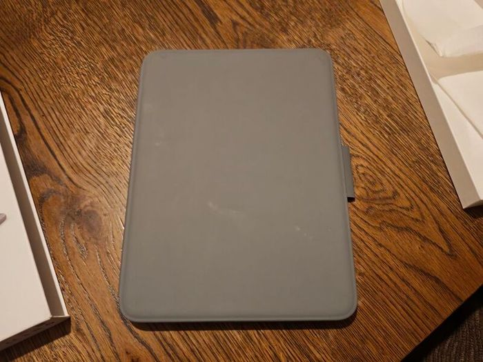 Logitech Folio iPad 10th keyboard case
