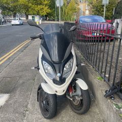Piaggio MP3 300cc