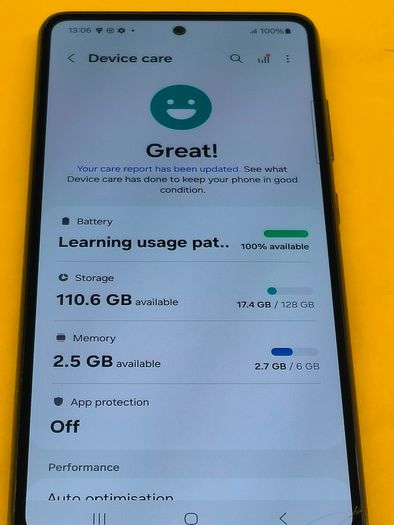 Samsung Galaxy A52s 5G 128GB Dual Sim Unlocked Black (LCD Has A small Crack)