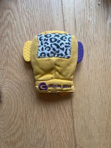 gummee glove teething