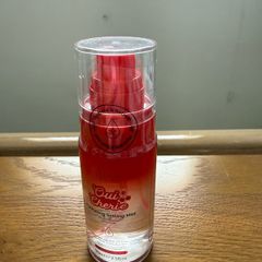 Oui Cherie Hydrating Setting Spray