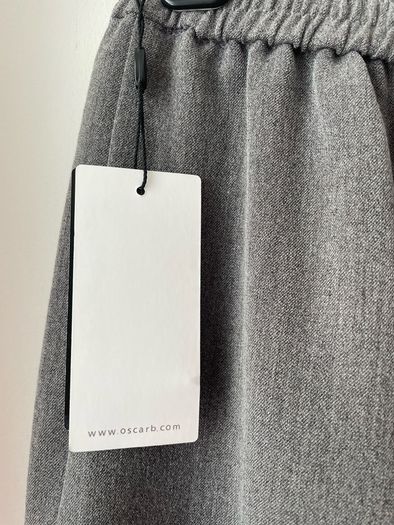 Oscar B Grey stretch skirt fully lined size 12 New