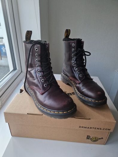 Women's Boots
