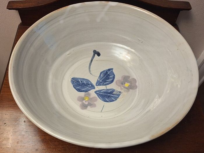 Pottery Bowl with floral pattern