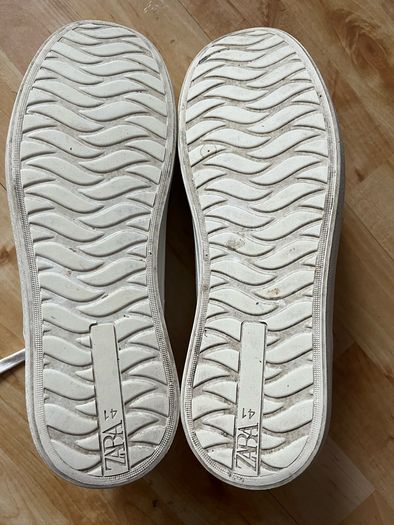 zara ladies shoes d12 no price below