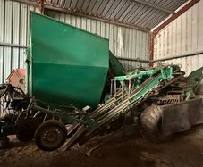 Beet Harvester Armer Salmon TR2000