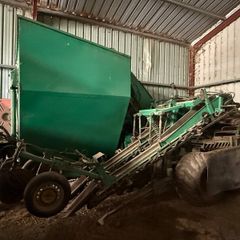 Beet Harvester Armer Salmon TR2000