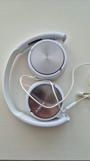 Sony Headphones [wired]
