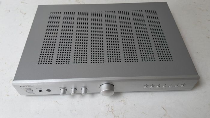 Rotel A11MK11 integrated Amplifier