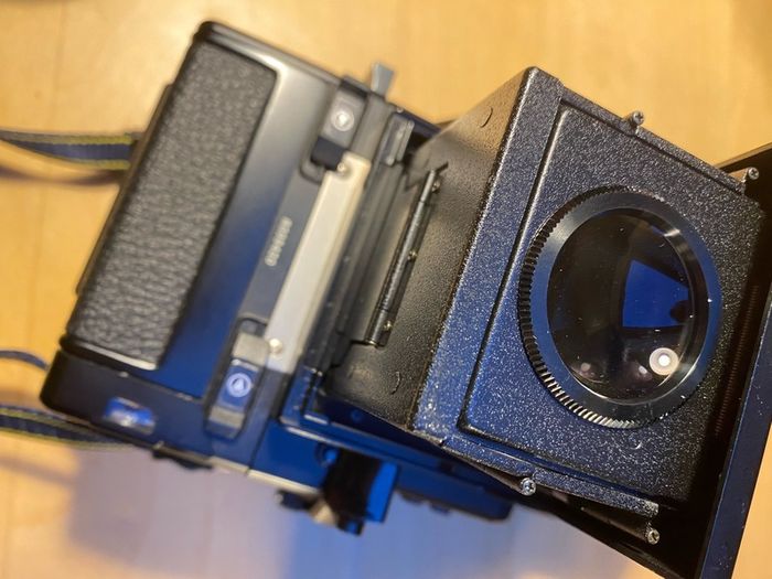 Bronica etrsi medium format camera
