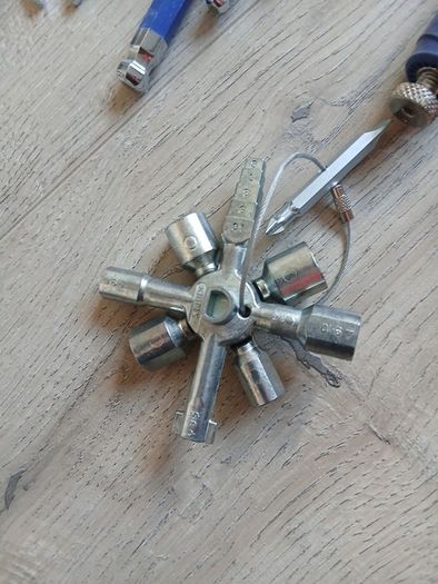 hand tool bundle