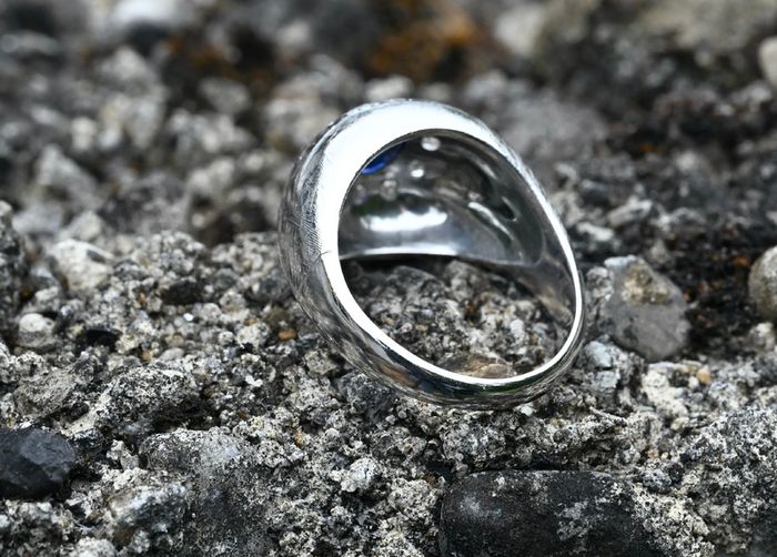 Vintage Ladies or Gents 1960s Sapphire & Diamond Ring