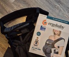 Ergobaby Carrier