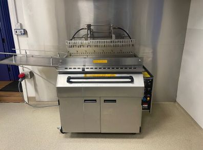 Mono Aztec donut fryer