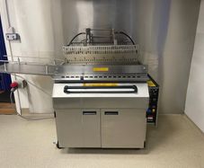 Mono Aztec donut fryer