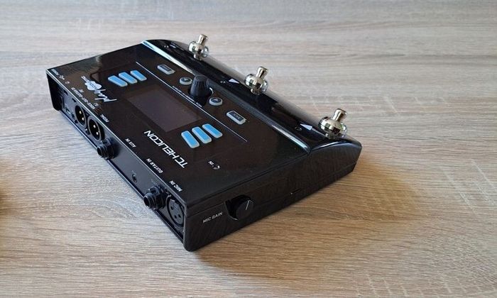 TC-Helicon Play Acoustic