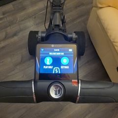 Motocaddy M5GPSdhc electric trolley