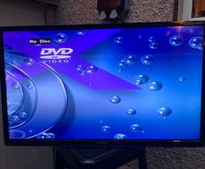 32" hitachi tv with built in dvd player