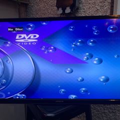 32" hitachi tv with built in dvd player