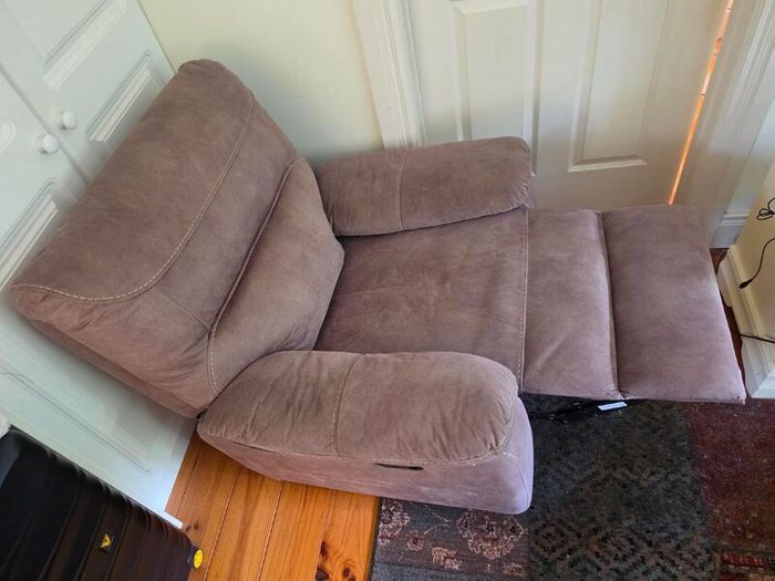 1 recliner (manual)