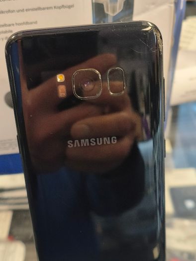 Samsung Galaxy S8 64GB Locked to Vodafone Network Black, Front and Back Has Cracks
