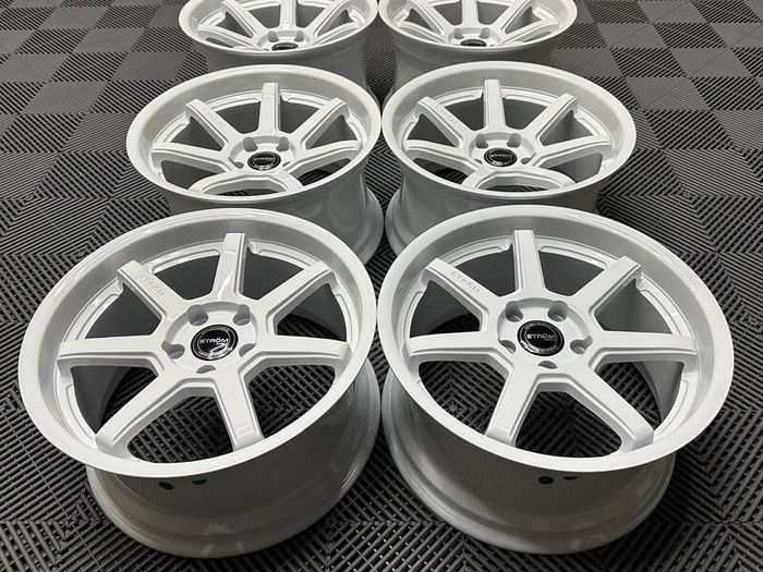 18" Inch Strom DS15 Drift Alloy Wheels 5x114.3 Nissan silvia skyline RX7 MX5 R32 R33 lexus IS200